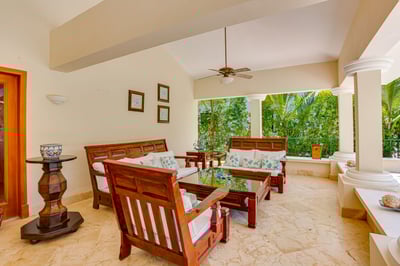 Luxury Villa Photo #7