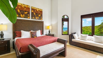 Luxury Villa Photo #30