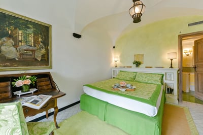 Luxury Villa Photo #23