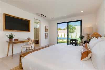 Luxury Villa Photo #34