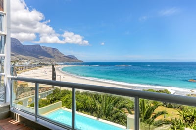 Luxury Villa Photo #9