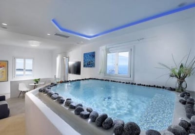 Luxury Villa Photo #7