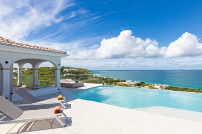 Luxury Villa Photo #4