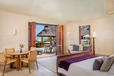 Luxury Villa Photo #30