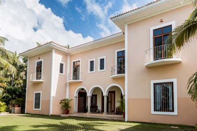 Luxury Villa Photo #10