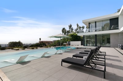 Luxury Villa Photo #4