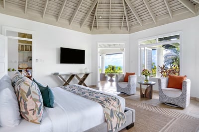 Luxury Villa Photo #12