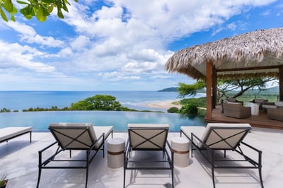 Luxury Villa Photo #3