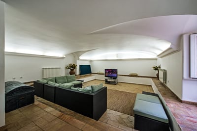 Luxury Villa Photo #13