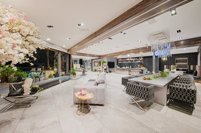Luxury Villa Photo #42