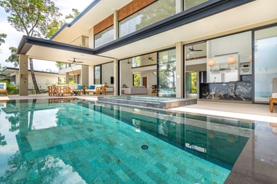 Luxury Villa Photo #7