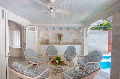 Luxury Villa Photo #4