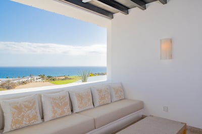Luxury Villa Photo #33