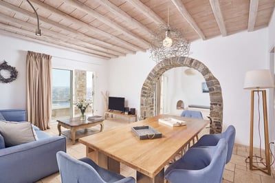 Luxury Villa Photo #23