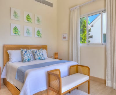 Luxury Villa Photo #26