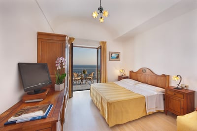 Luxury Villa Photo #24