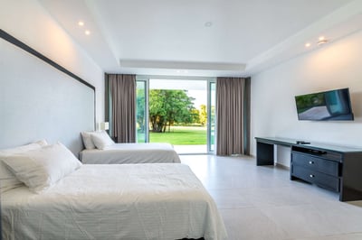 Luxury Villa Photo #71