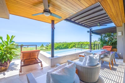 Luxury Villa Photo #11