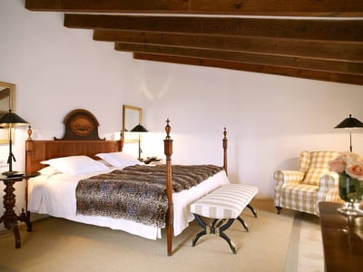 Luxury Villa Photo #32