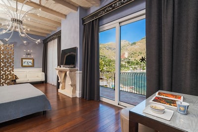 Luxury Villa Photo #43