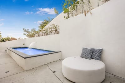 Luxury Villa Photo #8