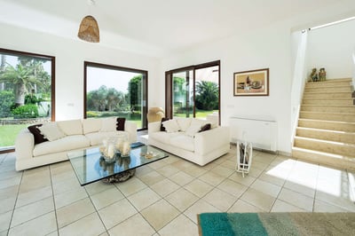 Luxury Villa Photo #25