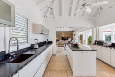 Luxury Villa Photo #14