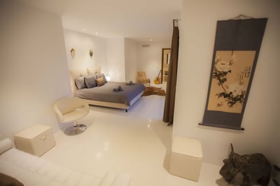 Luxury Villa Photo #20
