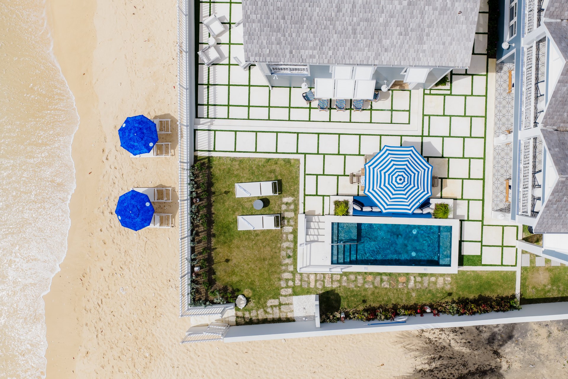 Sea Breeze Beach Villa - 3