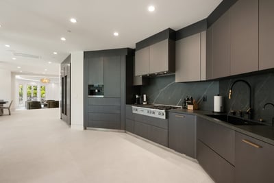 Luxury Villa Photo #25