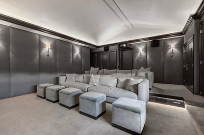 Luxury Villa Photo #25