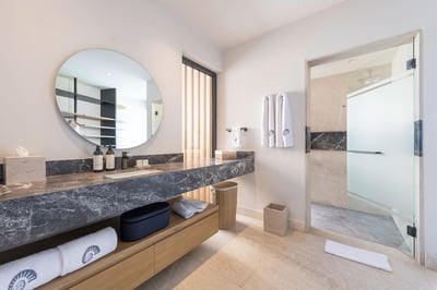 Luxury Villa Photo #24