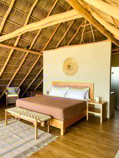 Luxury Villa Photo #18
