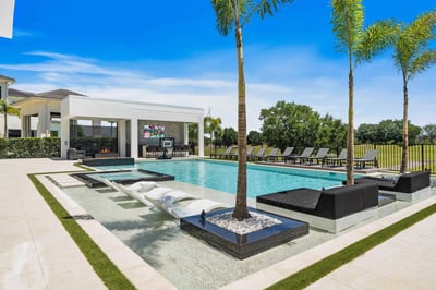 Luxury Villa Photo #3