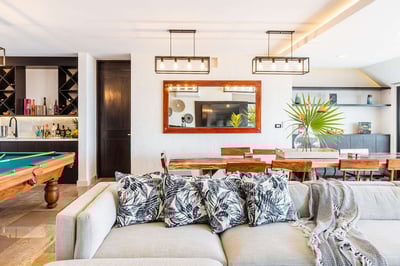 Luxury Villa Photo #19
