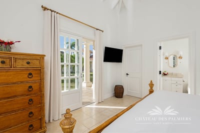 Luxury Villa Photo #38