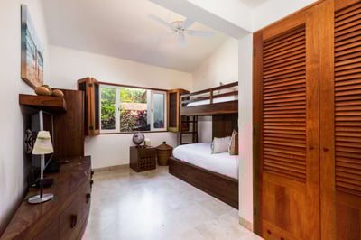 Luxury Villa Photo #36