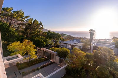 Luxury Villa Photo #4