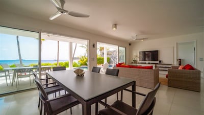 Luxury Villa Photo #10
