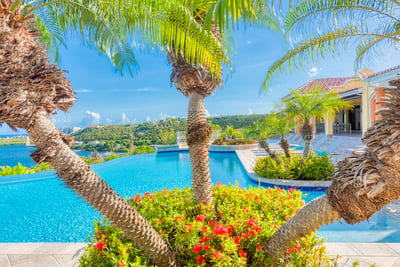 Luxury Villa Photo #6