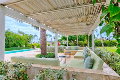 Luxury Villa Photo #5