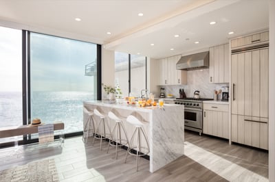Luxury Villa Photo #18