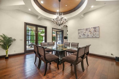 Luxury Villa Photo #26