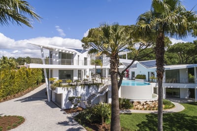 Luxury Villa Photo #5