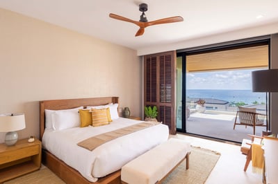 Luxury Villa Photo #14