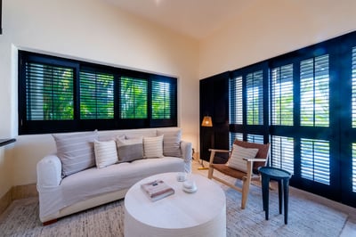 Luxury Villa Photo #34