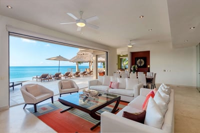 Luxury Villa Photo #16