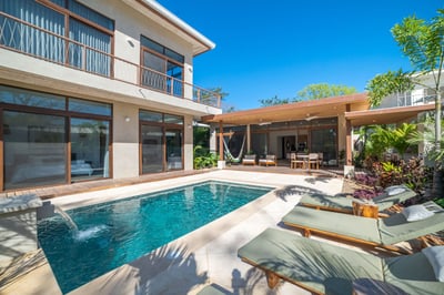 Luxury Villa Photo #4
