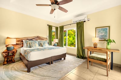 Luxury Villa Photo #25