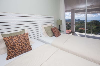 Luxury Villa Photo #23